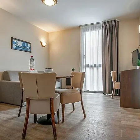 Appart'city Classic Centre Hotel 3*
